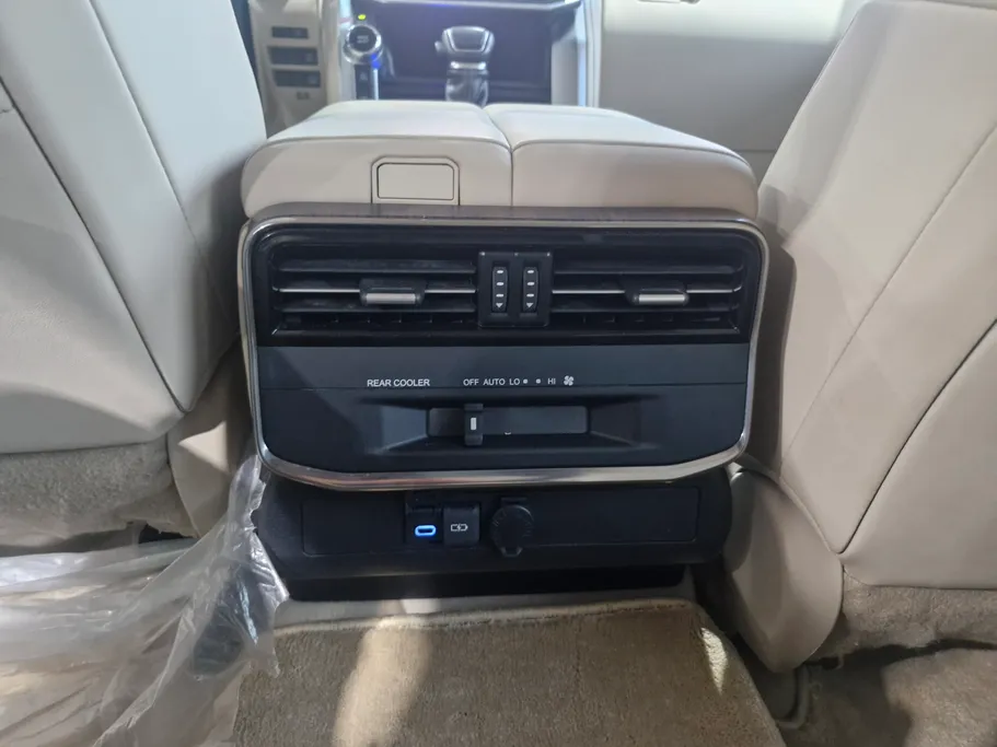 تويوتا لاندكروزر GXR4 2024 