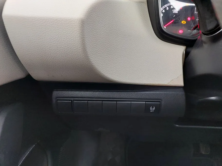 2024 تويوتا Corolla XLI 