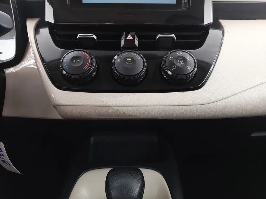 2024 تويوتا Corolla XLI 