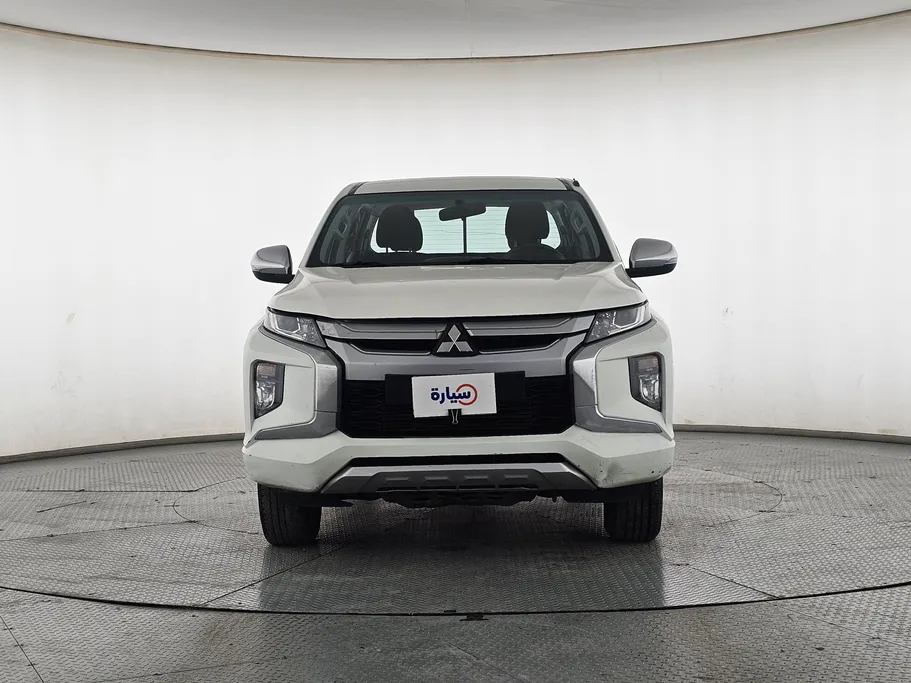 2022 ميتسوبيشي L200 Double Cap 