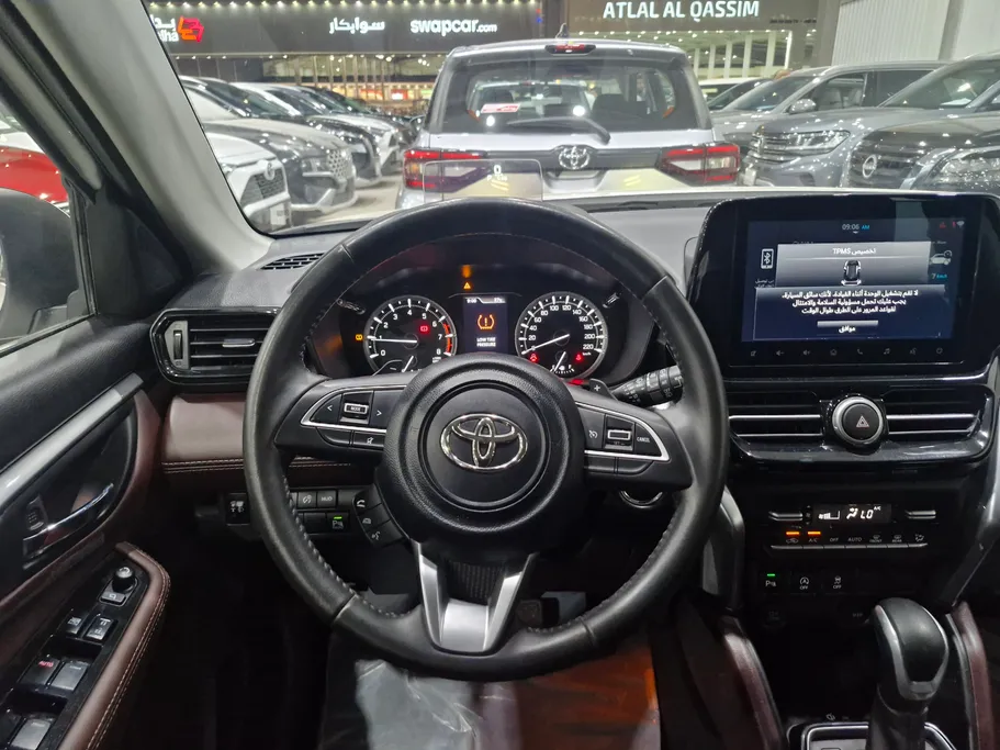 2025 Toyota Urban Cruiser GLX 