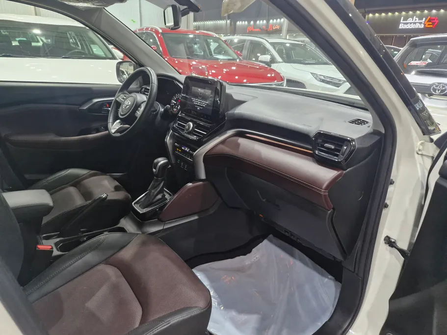 2025 Toyota Urban Cruiser GLX 