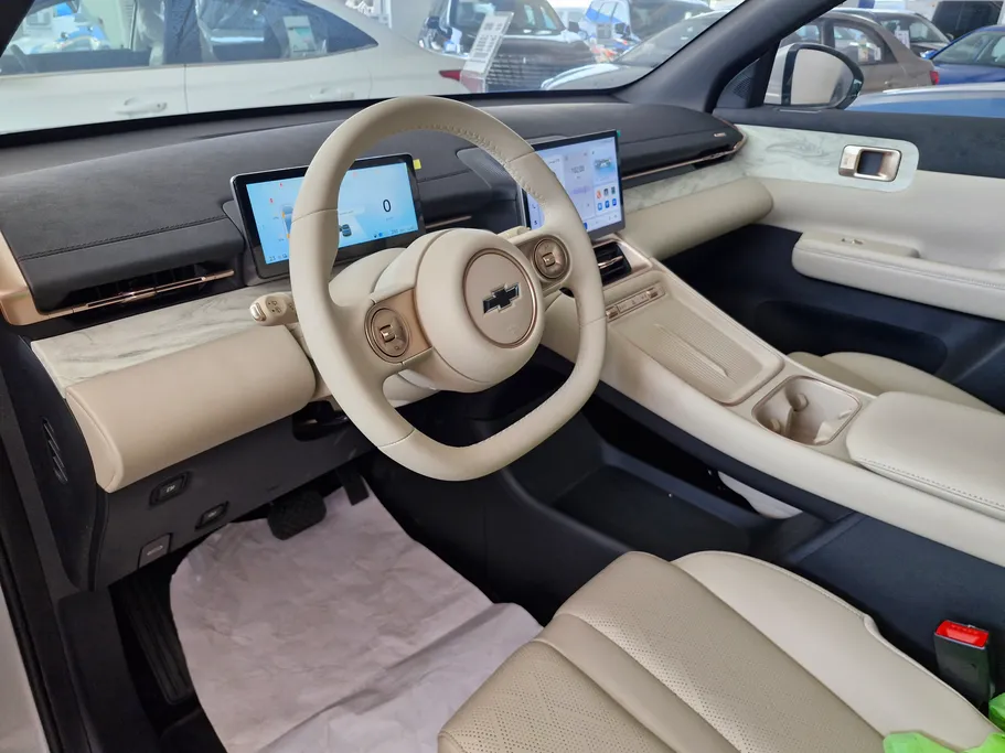 شفروليه كابتيفا PHEV LT 2026 