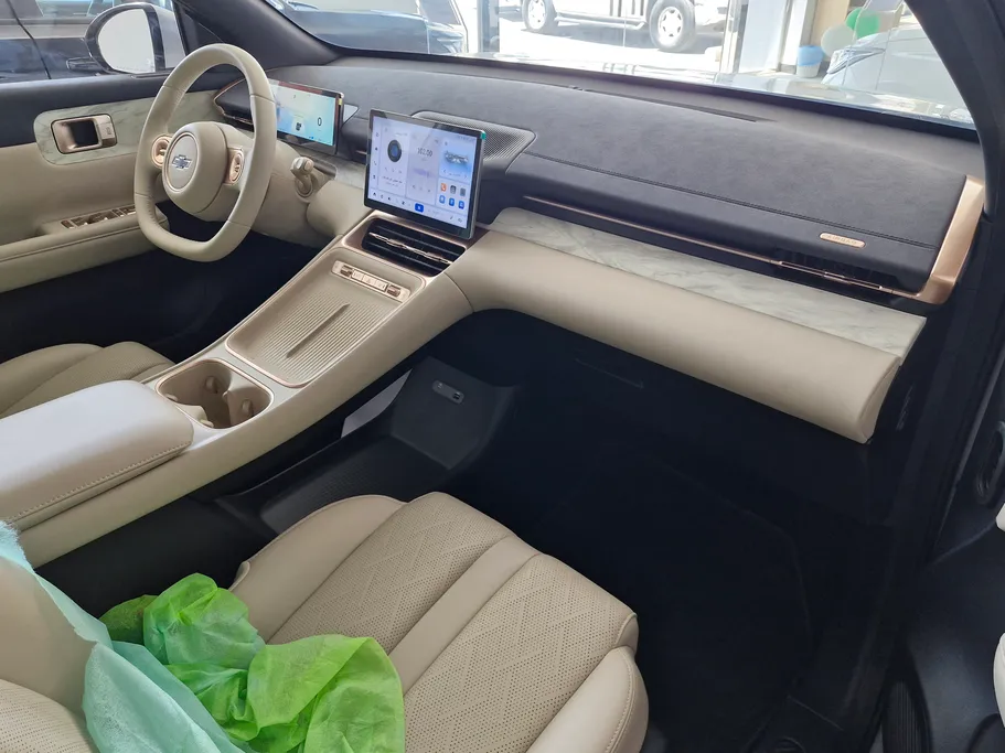 شفروليه كابتيفا PHEV LT 2026 