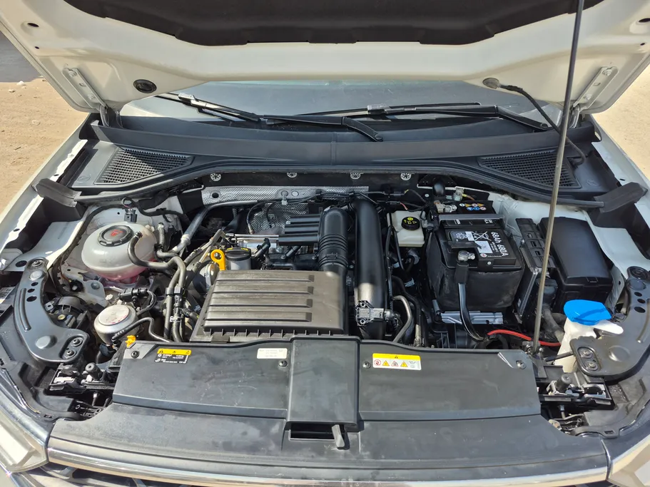 2024 Volkswagen T Roc Life 