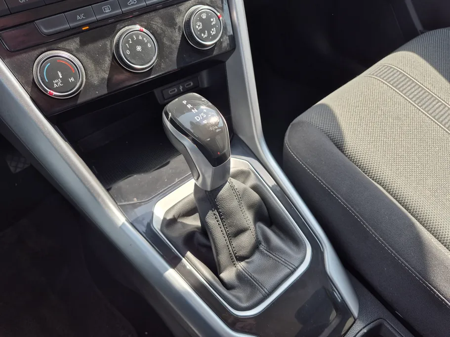 2024 Volkswagen T Roc Life 