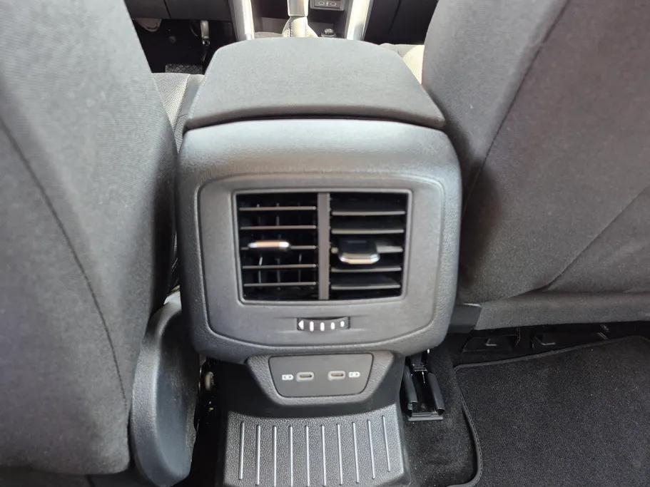 2024 Volkswagen T Roc Life 