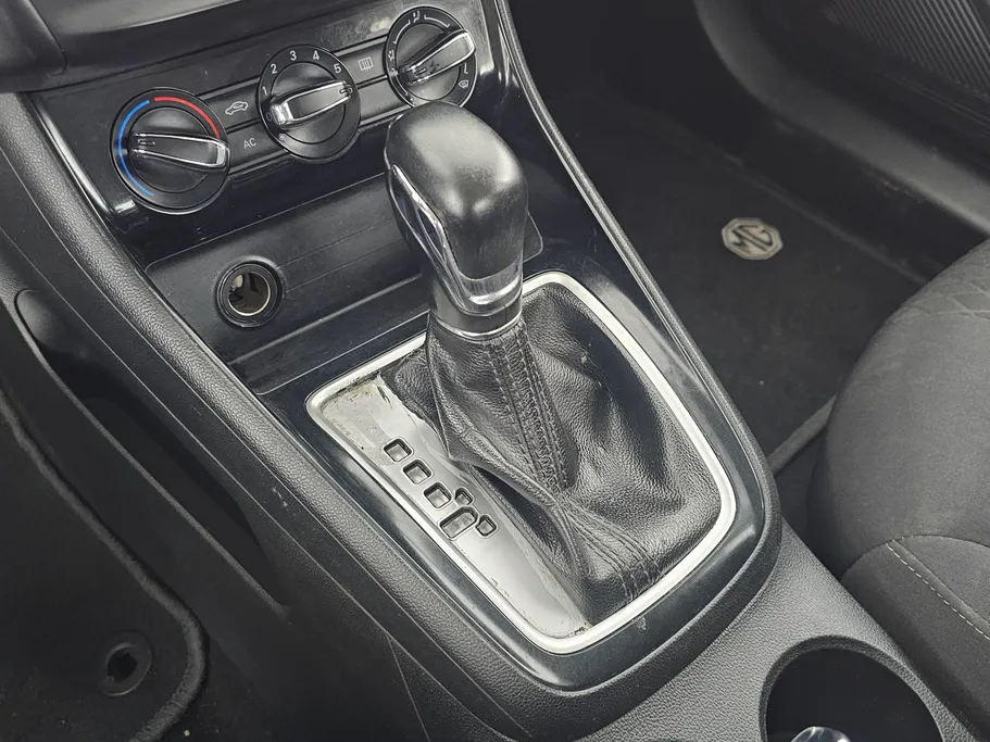 2023 MG 5 STD 