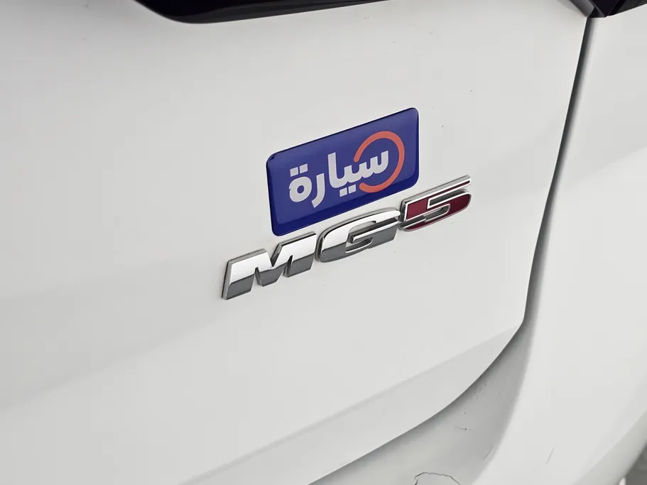 2023 MG 5 STD 
