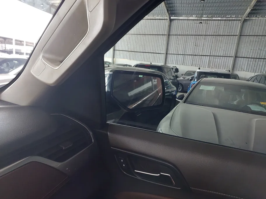 2018 Chevrolet Suburban Premier 