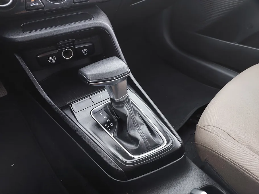 2024 Hyundai Accent Fleet 