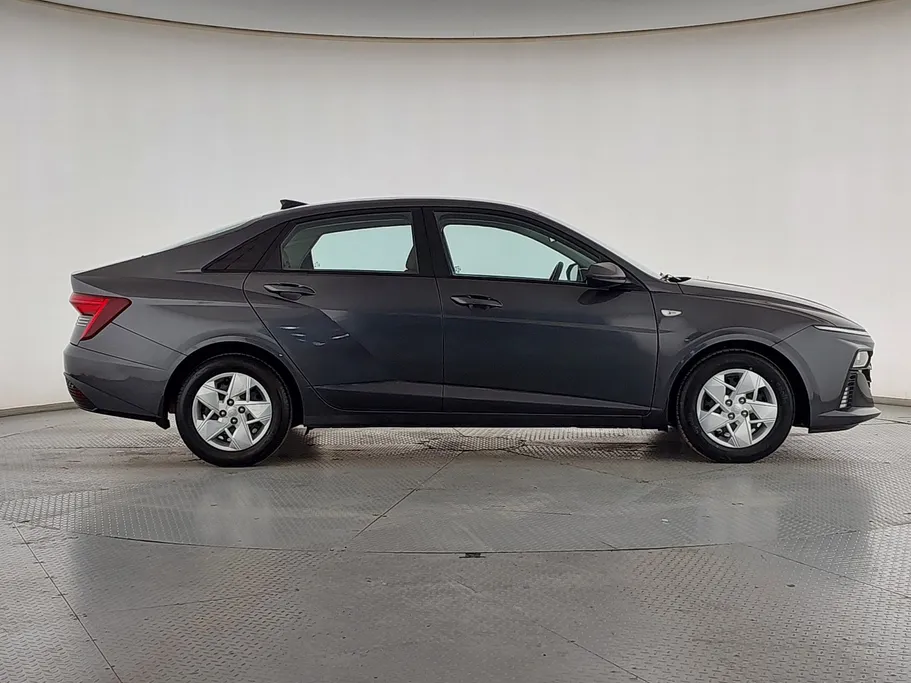2024 Hyundai Accent Fleet 