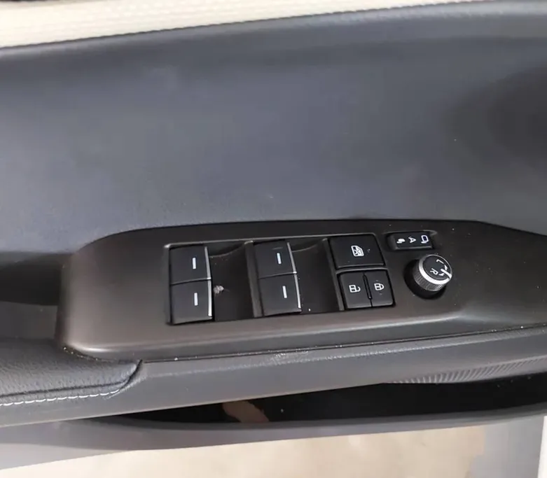 2026 Toyota Camry  E Plus HEV 