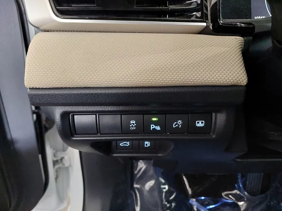 2026 Toyota Camry  E Plus HEV 