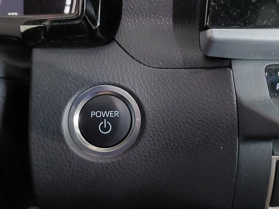 2026 Toyota Camry  E Plus HEV 