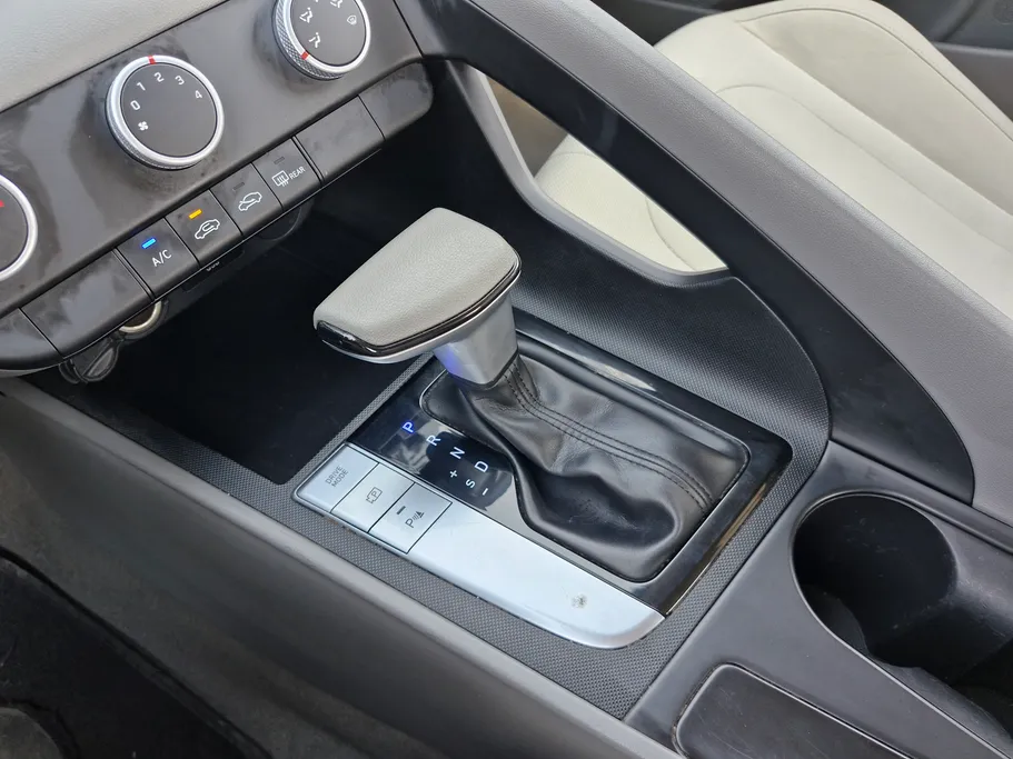 2024 Hyundai Elantra Fleet 