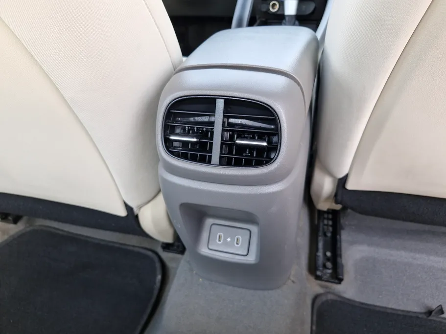 2024 Hyundai Elantra Fleet 
