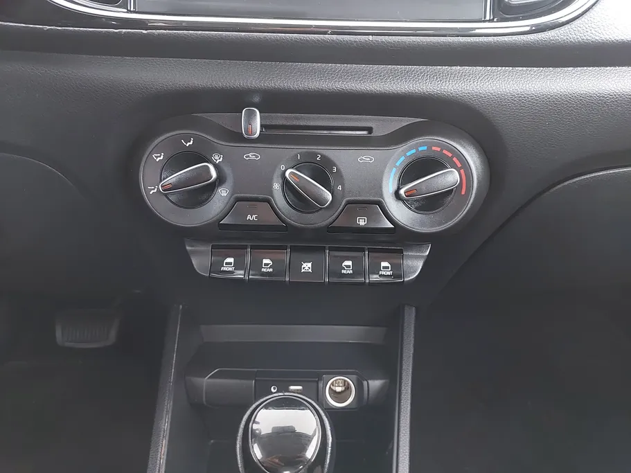 2025 Kia Pegas GLS 