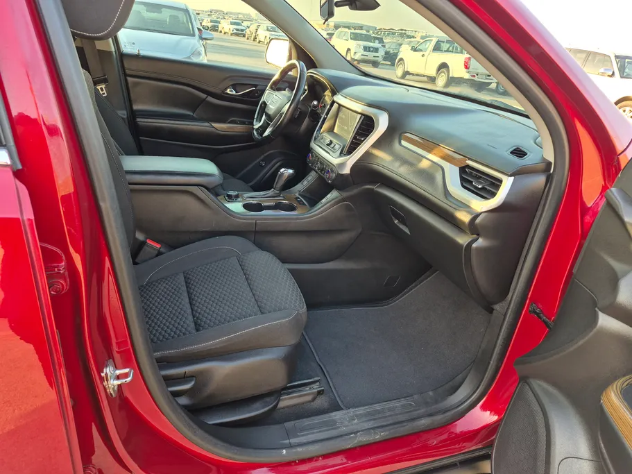 2019 GMC Acadia SLE 
