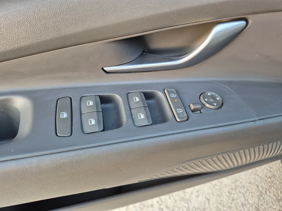 2024 Hyundai Elantra Fleet 