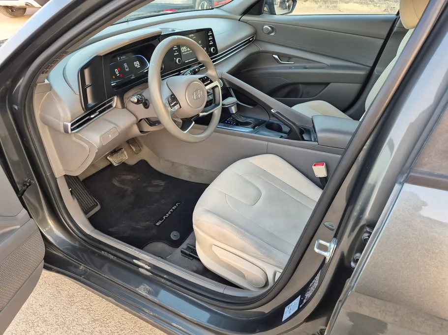 2024 Hyundai Elantra Fleet 