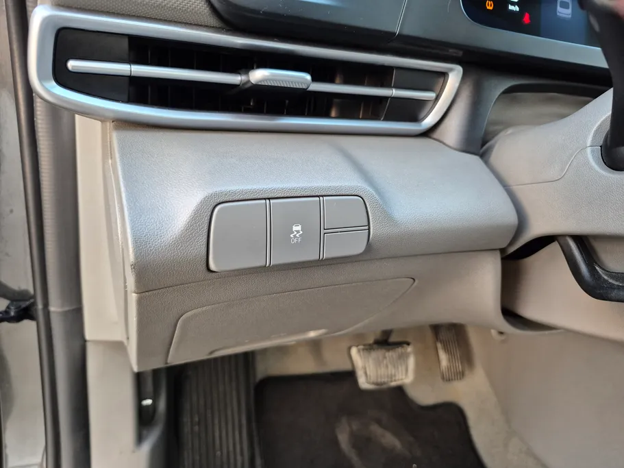 2024 Hyundai Elantra Fleet 