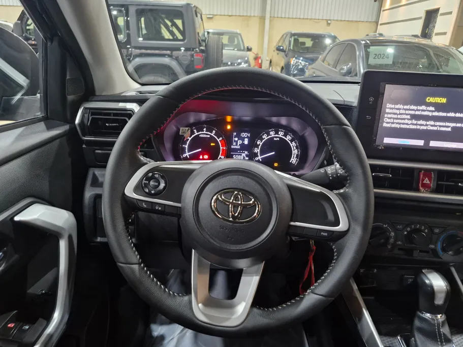 2024 Toyota Raize XLE 