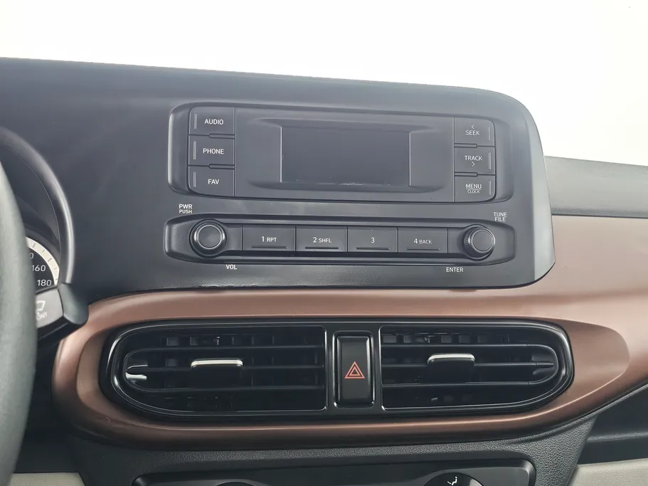 هيونداي Grand i10 فلييت 2024 