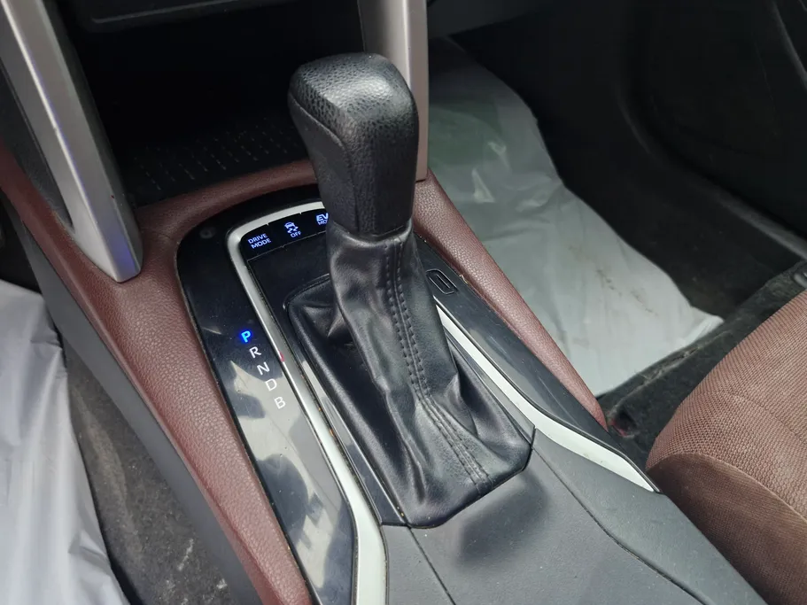2021 Toyota Corolla Cross XLE 