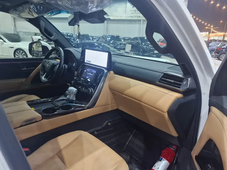 2026 Lexus LX 600 BB Elite 