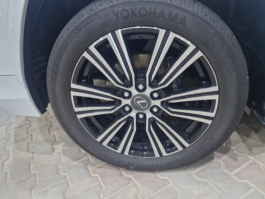 2026 Lexus LX 600 BB Elite 