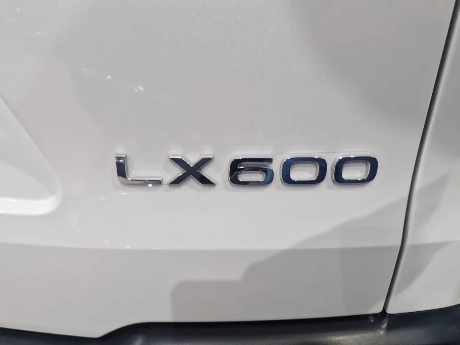 2026 Lexus LX 600 BB Elite 