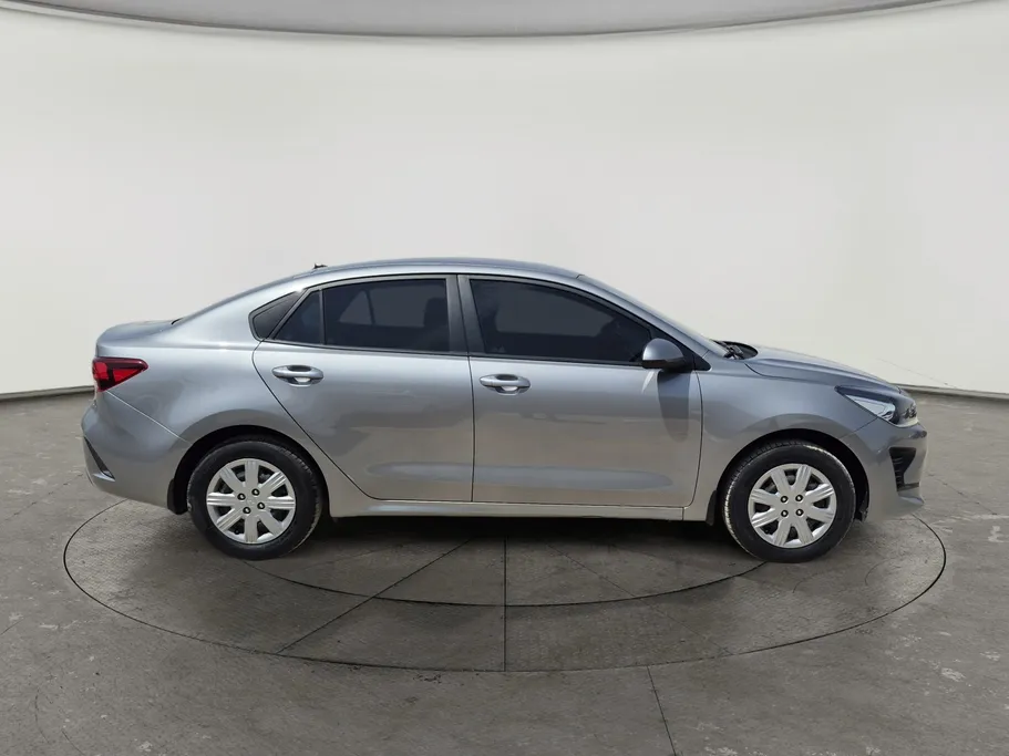 2022 Kia Rio GL 