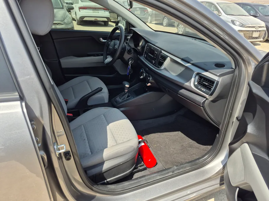 2022 Kia Rio GL 