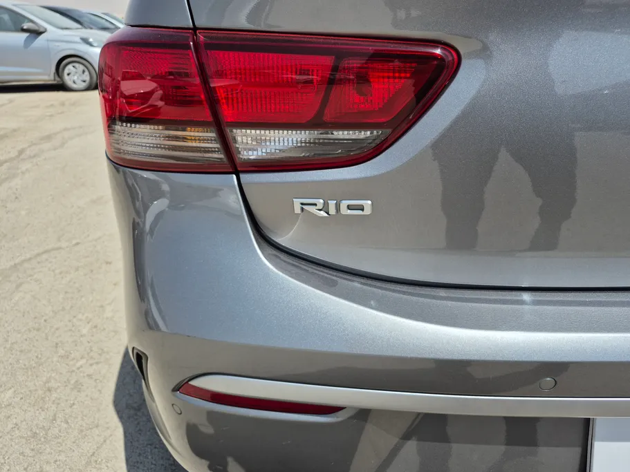 2022 Kia Rio GL 