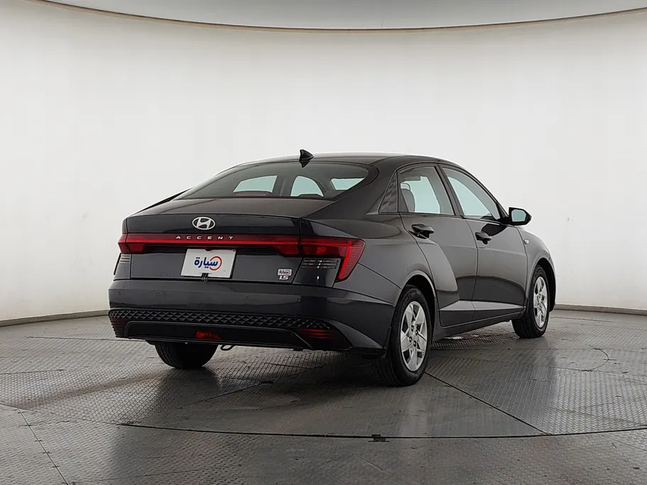 2024 Hyundai Accent Fleet 