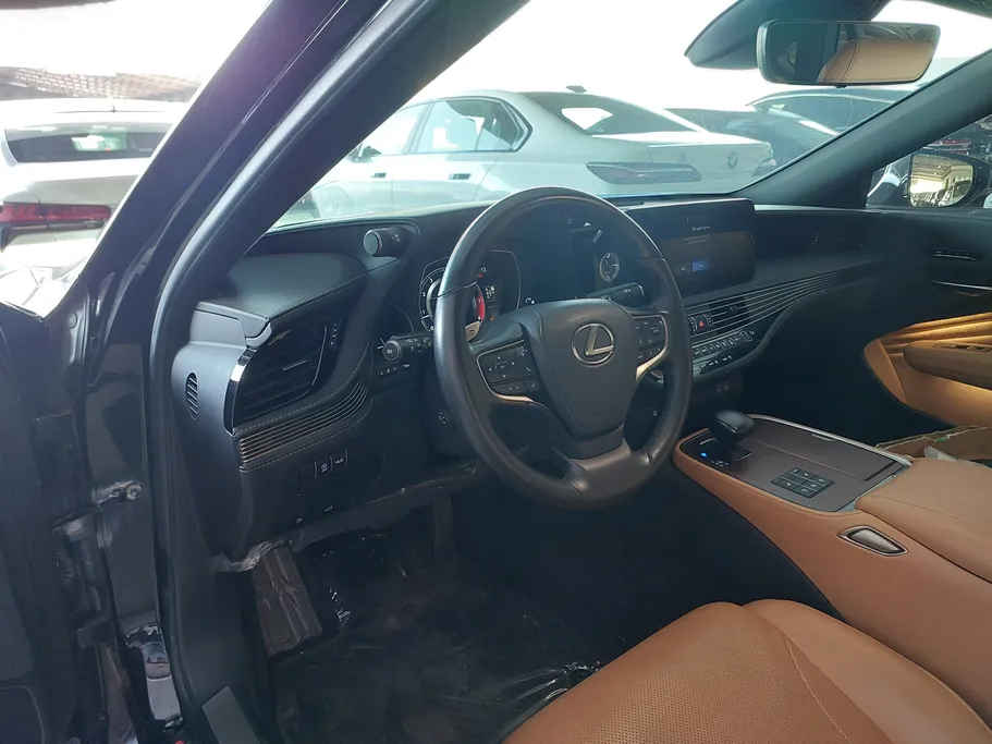 2024 Lexus LS 350 