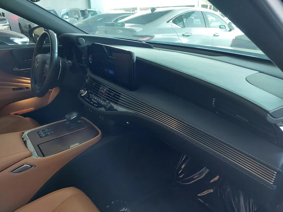2024 Lexus LS 350 