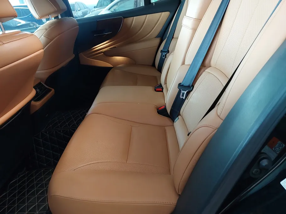 2024 Lexus LS 350 
