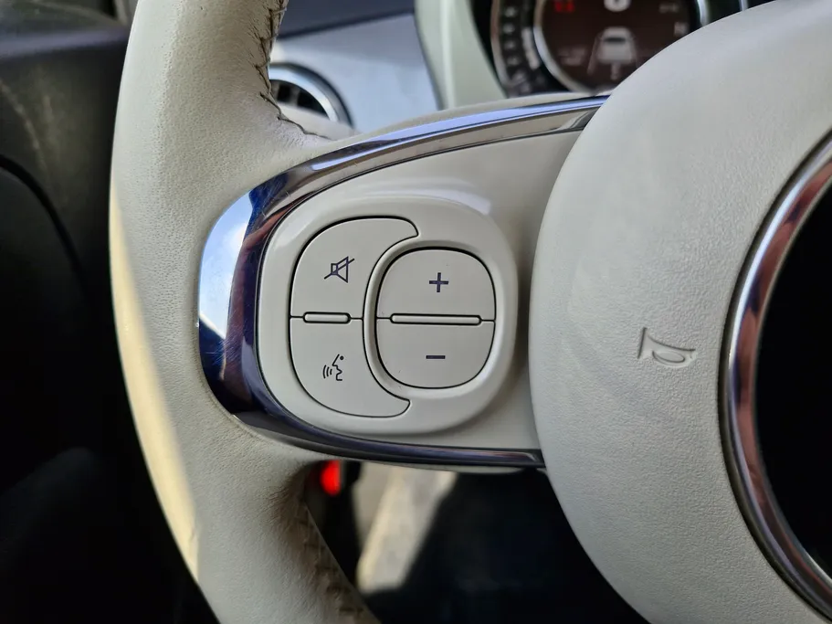 2024 Fiat 500 Hatchback 