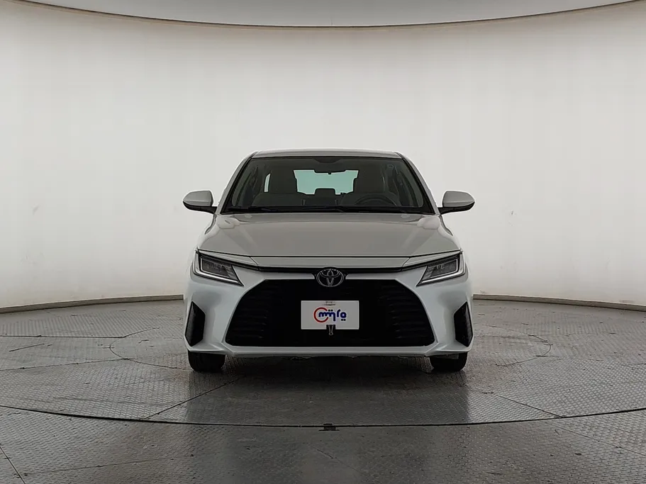 2024 Toyota Yaris  Y 