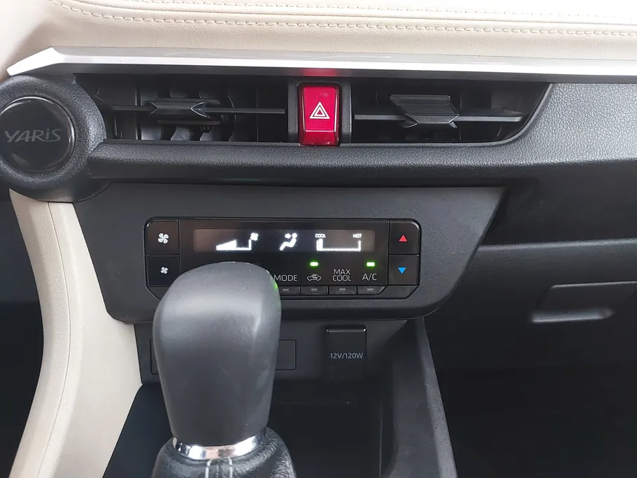 2024 Toyota Yaris  Y 