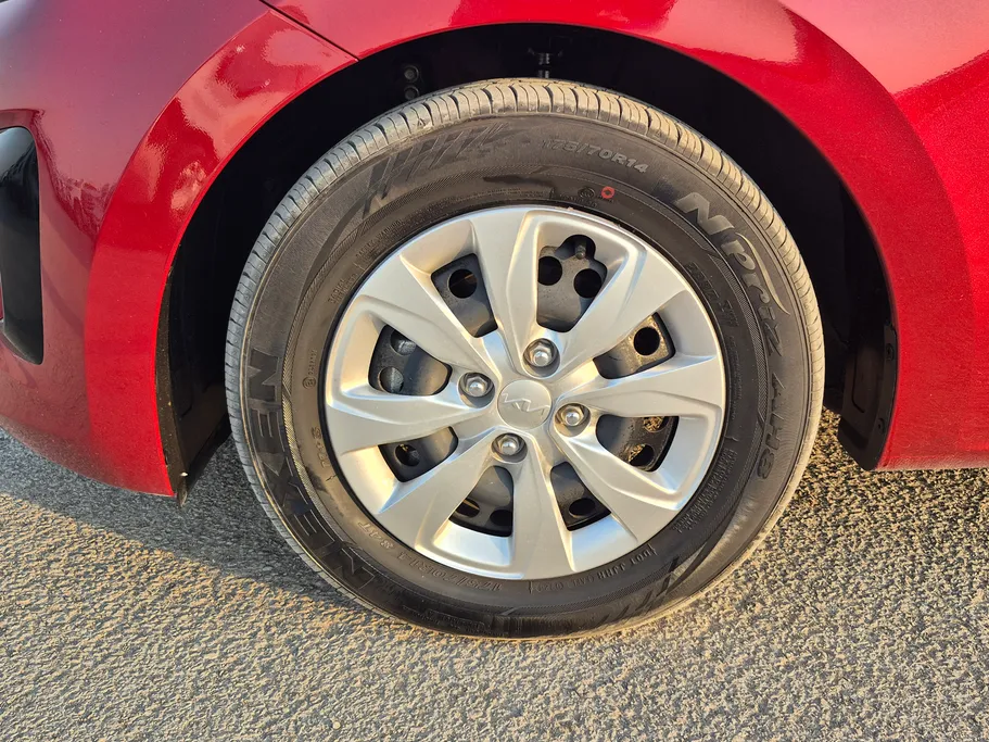 2024 Kia Pegas LX 