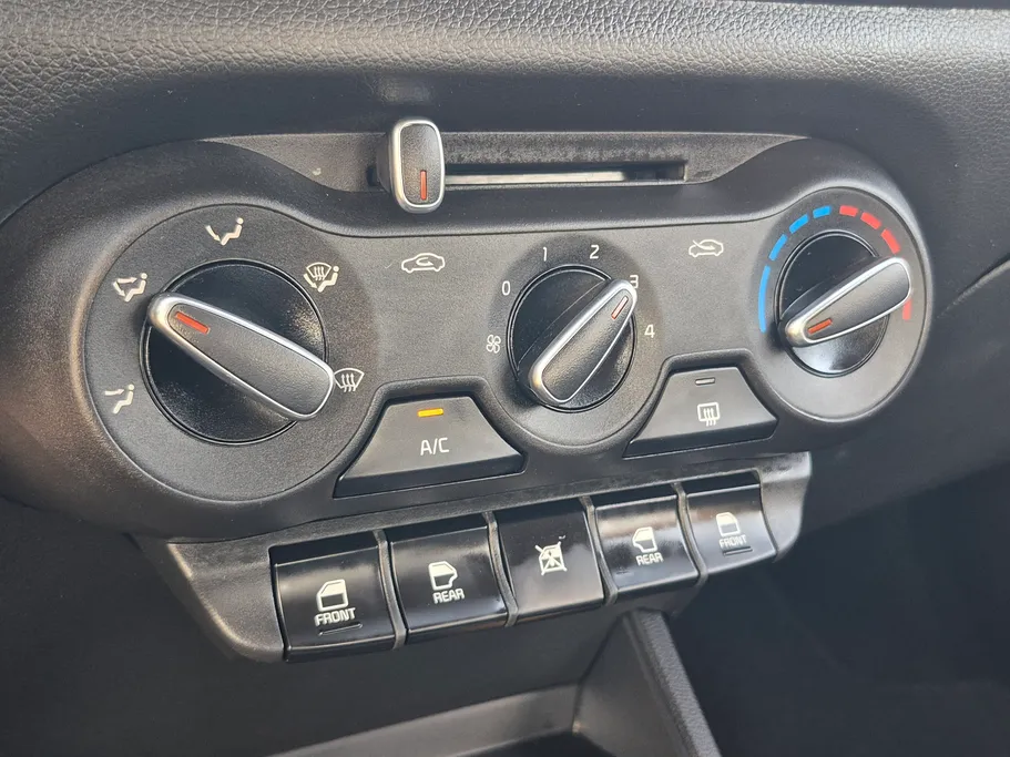 2024 Kia Pegas LX 