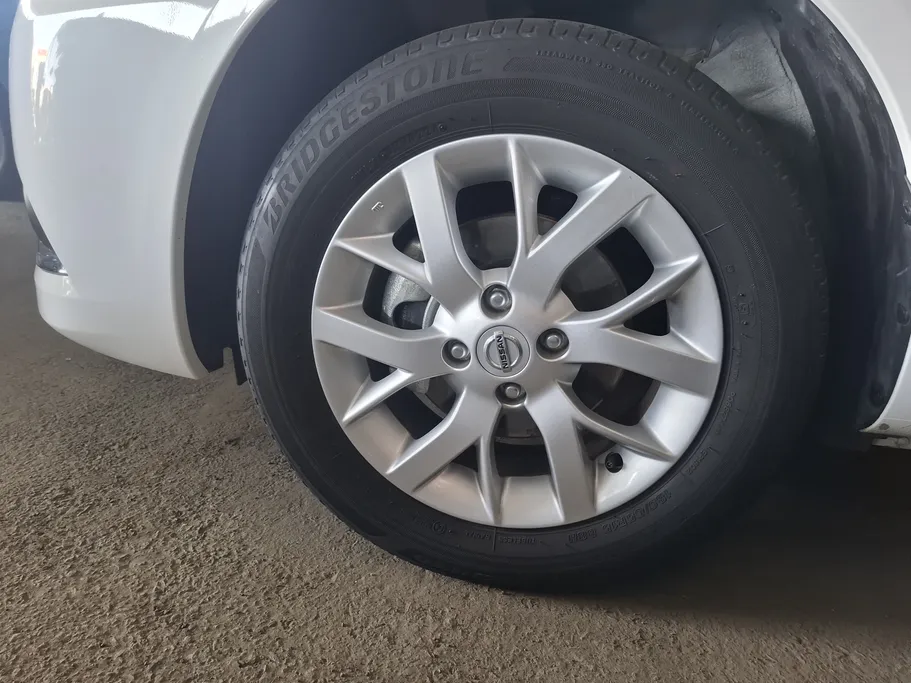 2024 Nissan Sunny SV Comfort 
