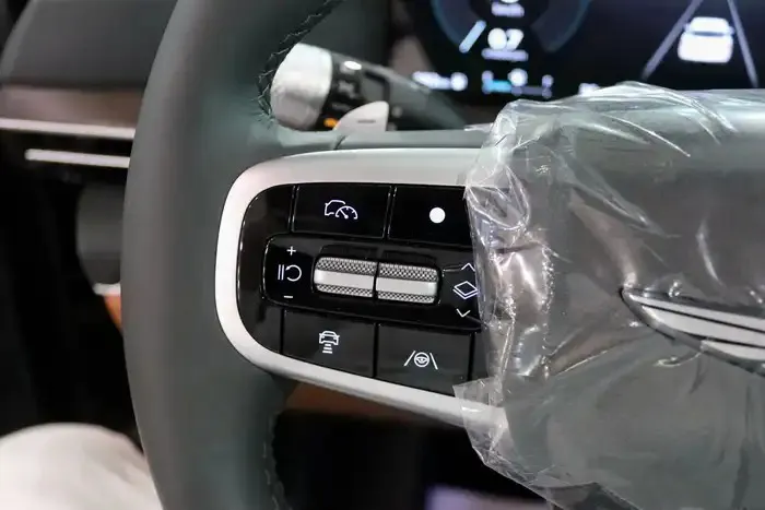 2026 Genesis GV80 Premium 