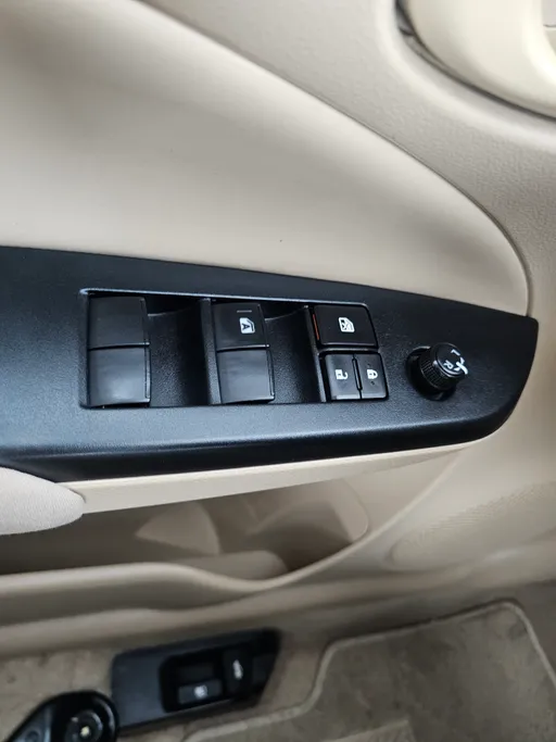 2022 Toyota Yaris  Y 