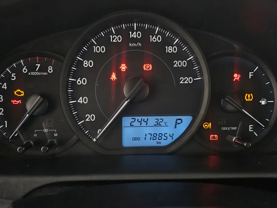 2022 Toyota Yaris  Y 
