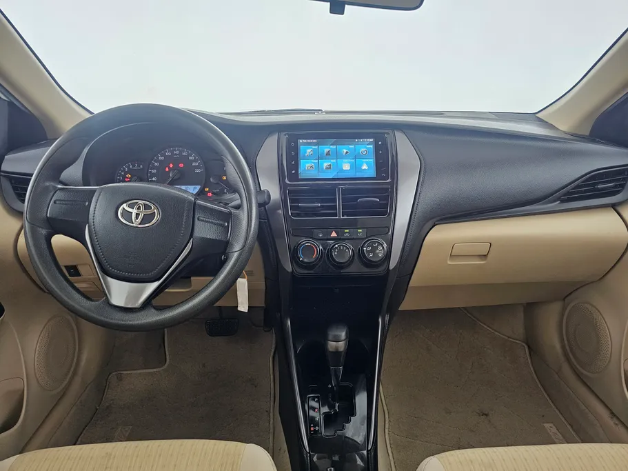 2022 Toyota Yaris  Y 