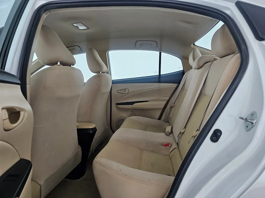 2022 Toyota Yaris  Y 